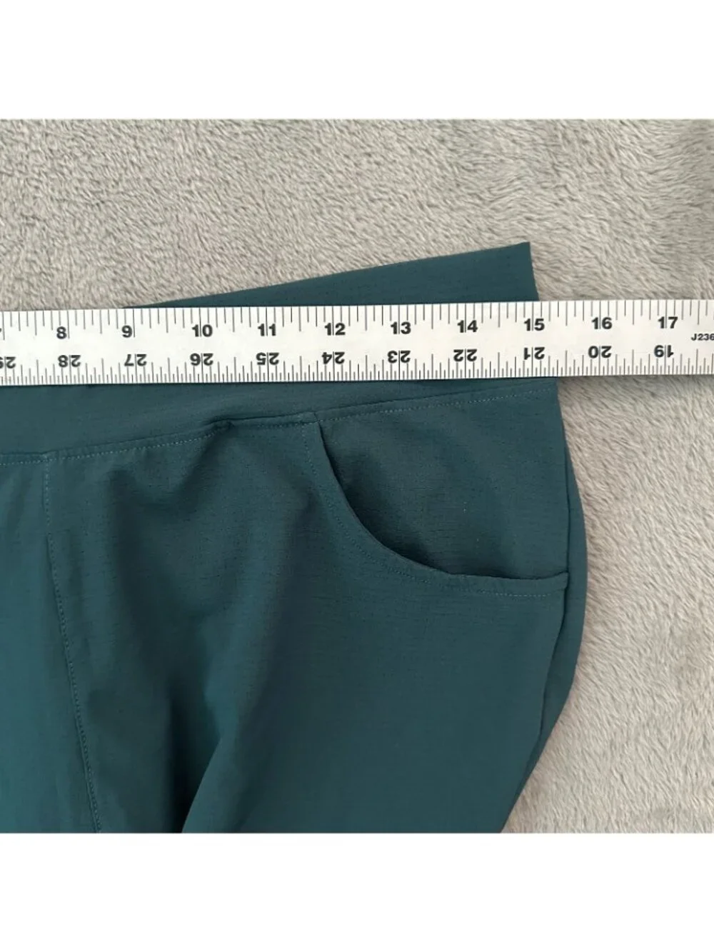 NWT Oiselle Benjamina Joggers Pull On Pants Womens MEDIUM Juniper Green - Picture 5 of 7